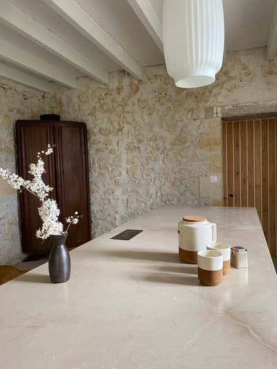  Minimalist Traditional Country House Kitchen. la Maison des Vignes by I CYR Architecture.