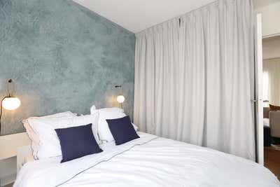  Minimalist Contemporary Bachelor Pad Bedroom. de la Faisanderie by I CYR Architecture.