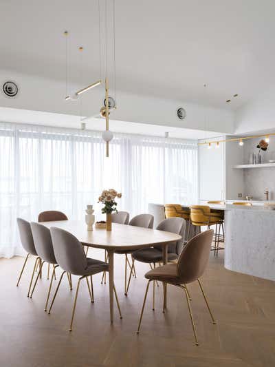 Scandinavian Apartment Dining Room. Walsh Bay Penthouse  by Greg Natale.