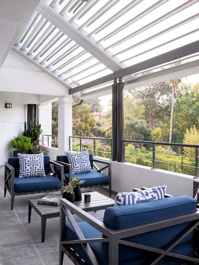  Transitional Art Deco Family Home Patio and Deck. Hunters Hill House  by Greg Natale.