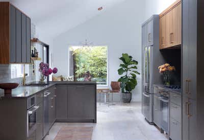  Cottage Family Home Kitchen. Chestnut Bungalow by MK Workshop.