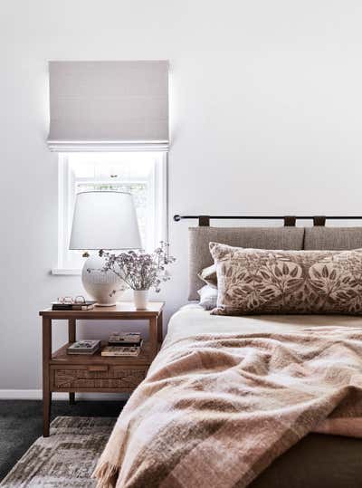  Country Family Home Bedroom. Sirocco by Kate Nixon.