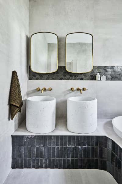  Mid-Century Modern Family Home Bathroom. Sirocco by Kate Nixon.