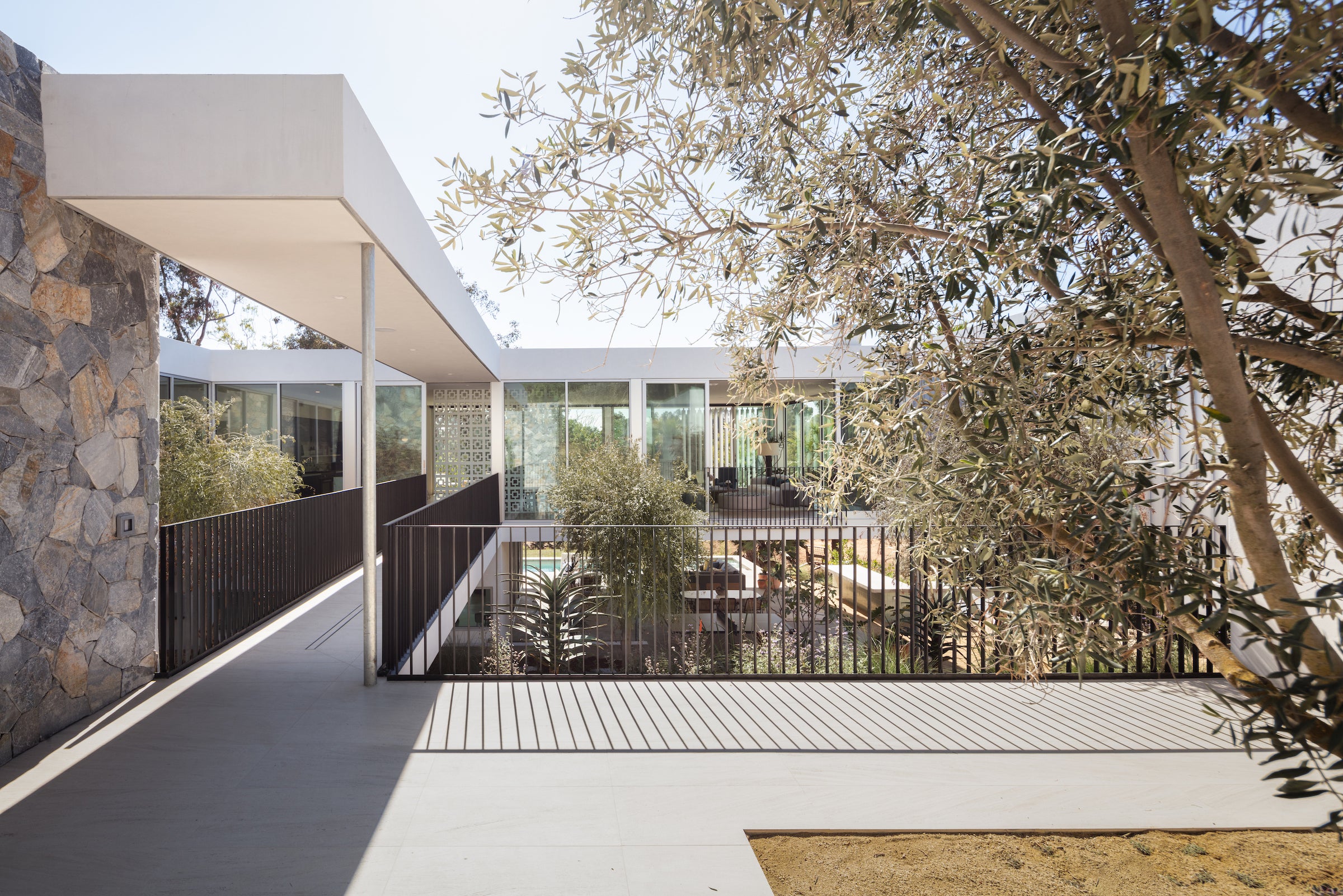 Mid-Century Modern Patio and Deck