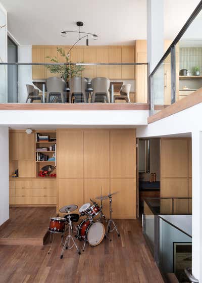  Asian Minimalist Family Home Entry and Hall. Japanese Treehouse by Noz Design.