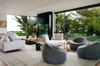  Asian Minimalist Living Room. Japanese Treehouse by Noz Design.