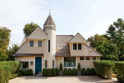  Transitional Country House Exterior. Connecticut Carriage House by Charlotte Barnes Interior Design & Decoration.