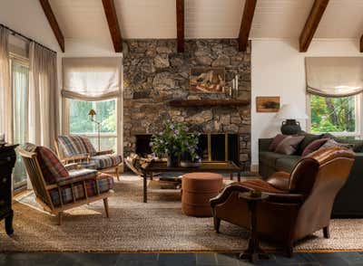  English Country Living Room. Woodsy Connecticut by Heidi Caillier Design.
