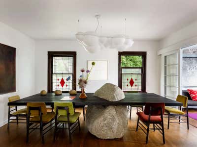  Craftsman Family Home Dining Room. Angelino Heights Residence by Charlap Hyman & Herrero.