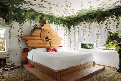  Craftsman Family Home Bedroom. Angelino Heights Residence by Charlap Hyman & Herrero.