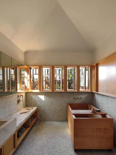  Craftsman Family Home Bathroom. Angelino Heights Residence by Charlap Hyman & Herrero.