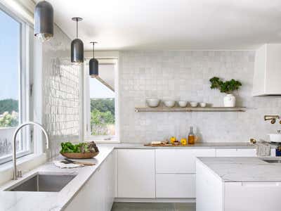  Minimalist Modern Beach House Kitchen. Sagaponack Home by Tori Golub Interior Design.