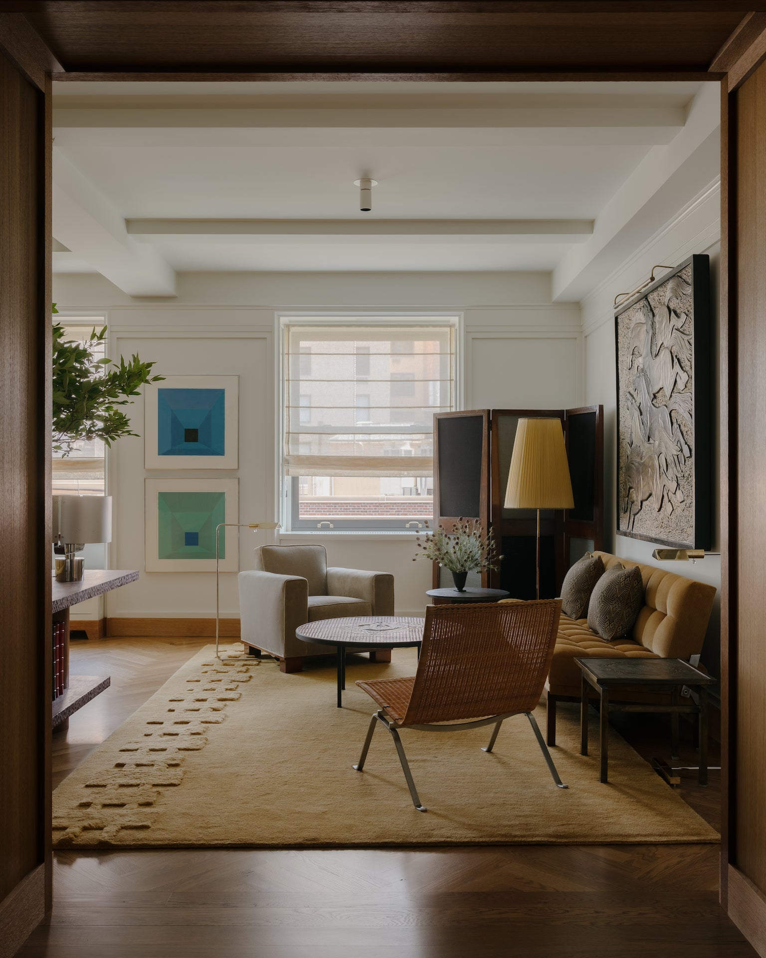 Modern Lobby and Reception