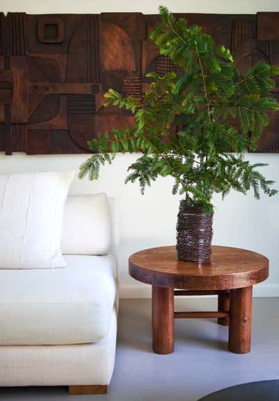  Organic Modern Country House Living Room. Artist's Retreat by Michael Del Piero Good Design.