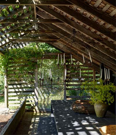  Organic Country House Exterior. Artist's Retreat by Michael Del Piero Good Design.