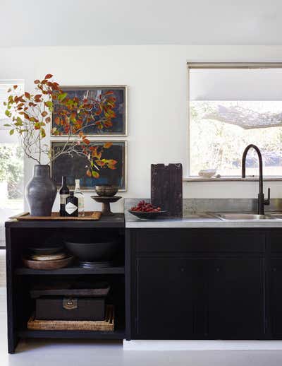  Eclectic Country House Kitchen. Artist's Retreat by Michael Del Piero Good Design.