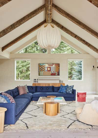  Mid-Century Modern Vacation Home Living Room. Aspen Mountain Retreat by Bunsa Studio.