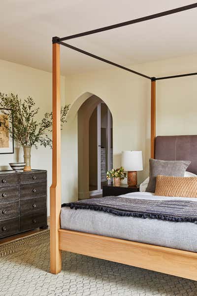  English Country Family Home Bedroom. Longwood by Wendy Haworth Design Studio.
