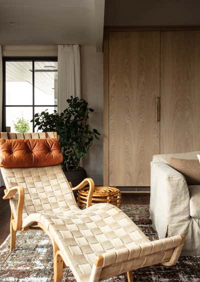  Mid-Century Modern Living Room. Emerald Bay by Studio Gutow.