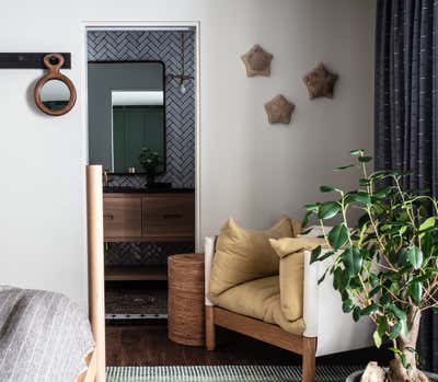  Mid-Century Modern Scandinavian Family Home Bedroom. Emerald Bay by Studio Gutow.