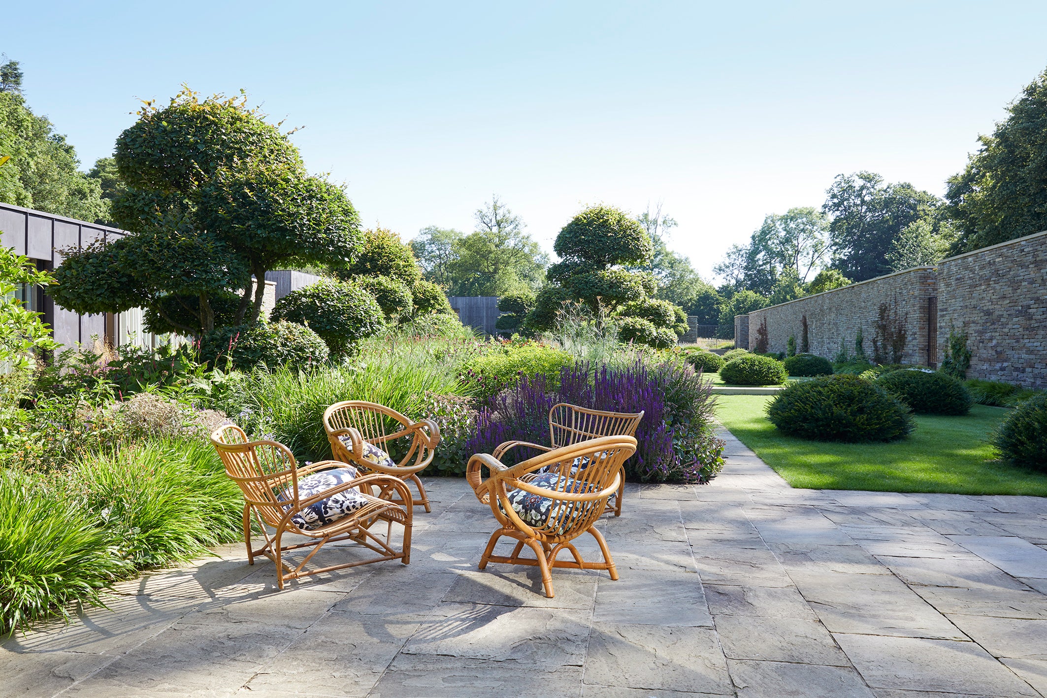 Mid-Century Modern Patio and Deck