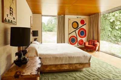  Mid-Century Modern Country House Bedroom. Keepers Farmhouse by Peter Mikic Studio.