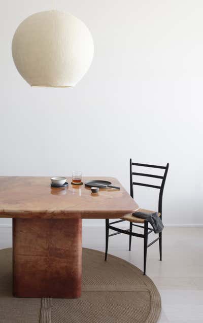  Modern Apartment Dining Room. William Street Interiors by Le Whit.