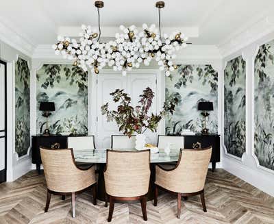  Transitional Family Home Dining Room. Yarranabbe House by Kate Nixon.