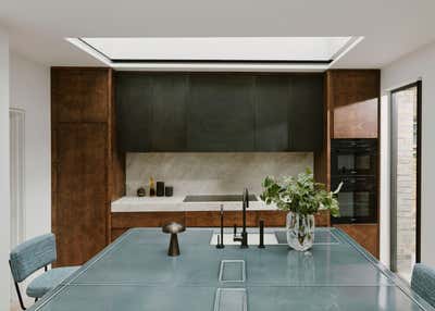  Contemporary Family Home Kitchen. Sumner Place by Studio Ashby.