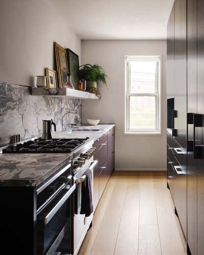 Minimalist Modern Apartment Kitchen. West Village Apartment by Stadt Architecture.