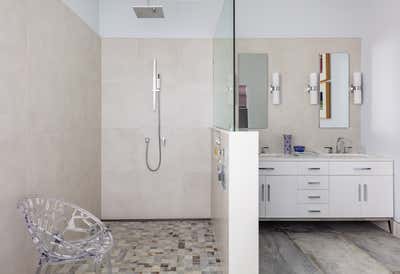  Transitional Vacation Home Bathroom. West Palm Beach by Goralnick Architecture and Deisgn.