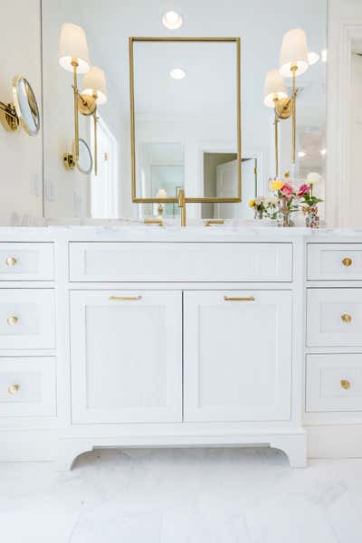  Traditional Family Home Bathroom. Lakeview Drive by Maggie Dillon Interiors.