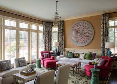  Traditional Living Room. Southampton Residence  by Robert Couturier, Inc..