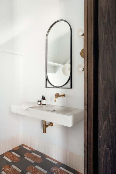  Organic Family Home Bathroom. Austin Tx, Oasis by Cityhome Collective.