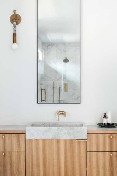  Organic Scandinavian Family Home Bathroom. Austin Tx, Oasis by Cityhome Collective.