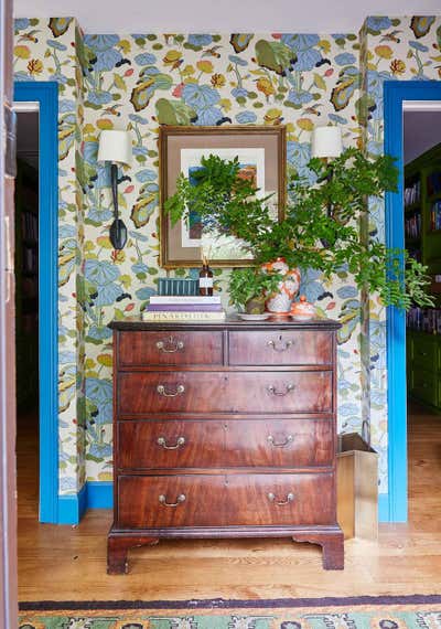  Bohemian English Country Entry and Hall. Seattle by Lindsay Pennington Inc..