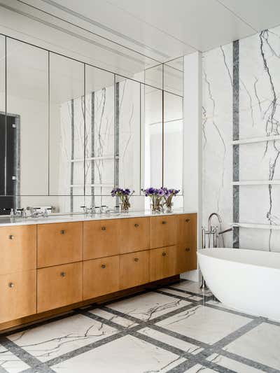 Modern Apartment Bathroom. Knightsbridge by Malyev Schafer Ltd.