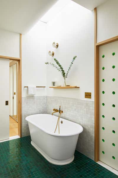  Contemporary Family Home Bathroom. Boerum by Frederick Tang Architecture.
