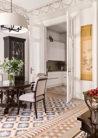  Craftsman Moroccan Apartment Dining Room. Apartment in Barcelona by O&A Design Ltd.