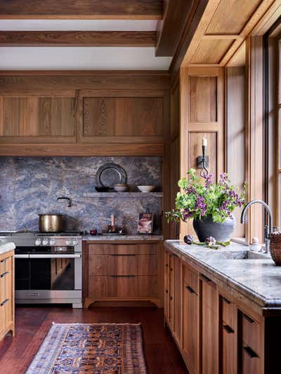  Country Country House Kitchen. Horse Farm by The Design Atelier.