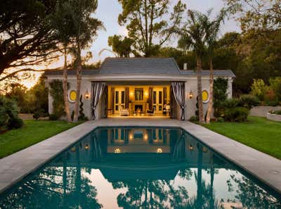  Mid-Century Modern Beach House Exterior. Hollywood Regency Estate by Maienza Wilson.