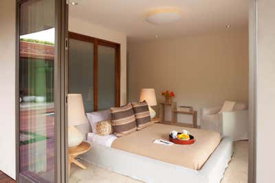  Contemporary Beach House Bedroom. Sustainable Beach House by Maienza Wilson.