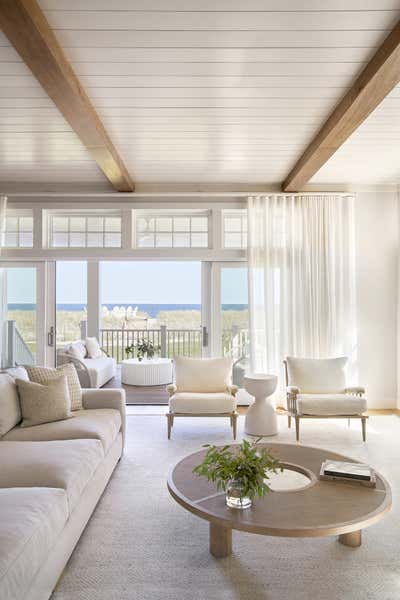  Beach Style Beach House Living Room. Ocean County Beach House by Chango & Co..