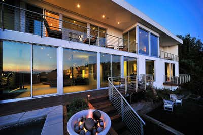  Contemporary Hollywood Regency Country House Patio and Deck. Hollywood Hills Contemporary by Maienza Wilson.