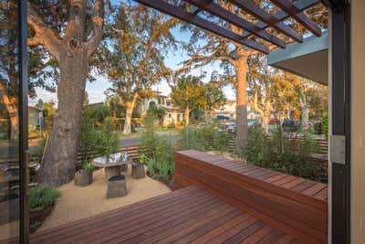  Western Country House Patio and Deck. Los Angeles Modern Bungalow by Maienza Wilson.