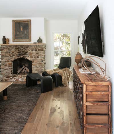  Rustic Family Home Living Room. Highview by Kelly Martin Interiors.