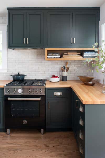 Craftsman Kitchen. Poinsettia by Kelly Martin Interiors.