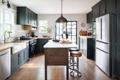  Mid-Century Modern Family Home Kitchen. Poinsettia by Kelly Martin Interiors.
