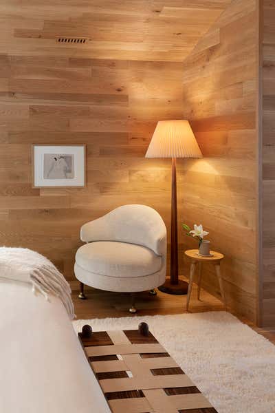  Organic Vacation Home Bedroom. Lakefront Modern by Lauren Johnson Interiors.
