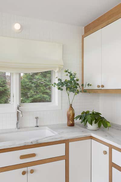  Organic Vacation Home Kitchen. Lakefront Modern by Lauren Johnson Interiors.